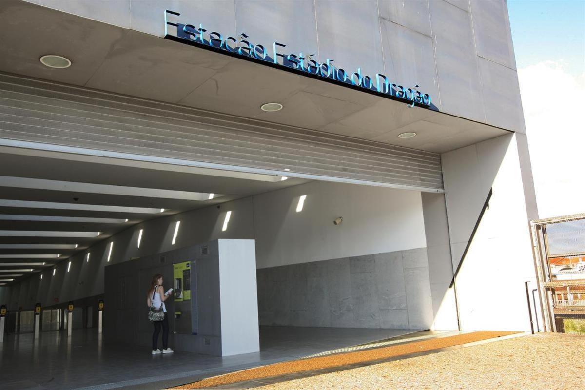 Appartamento Antas Park Flat With Pool OOporto Esterno foto
