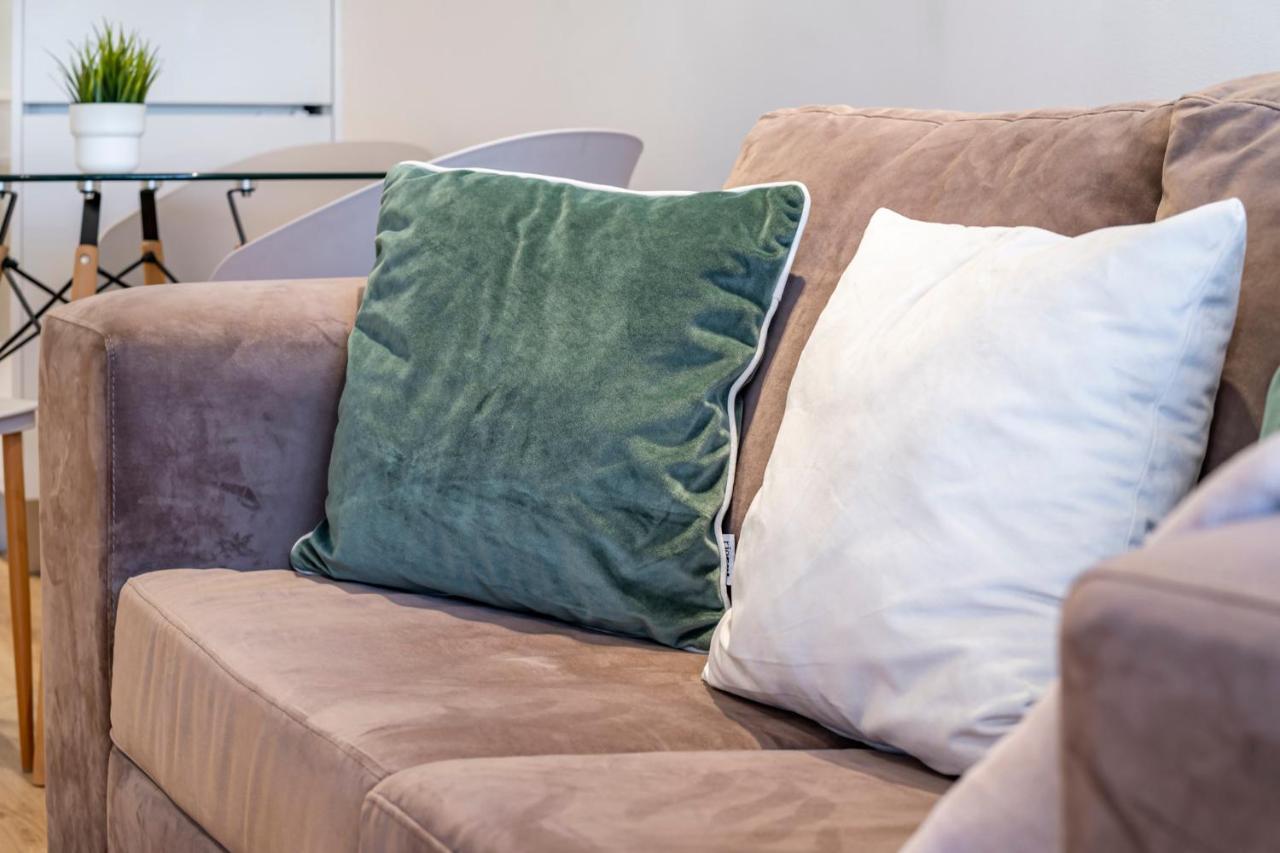 Appartamento Antas Park Flat With Pool OOporto Esterno foto