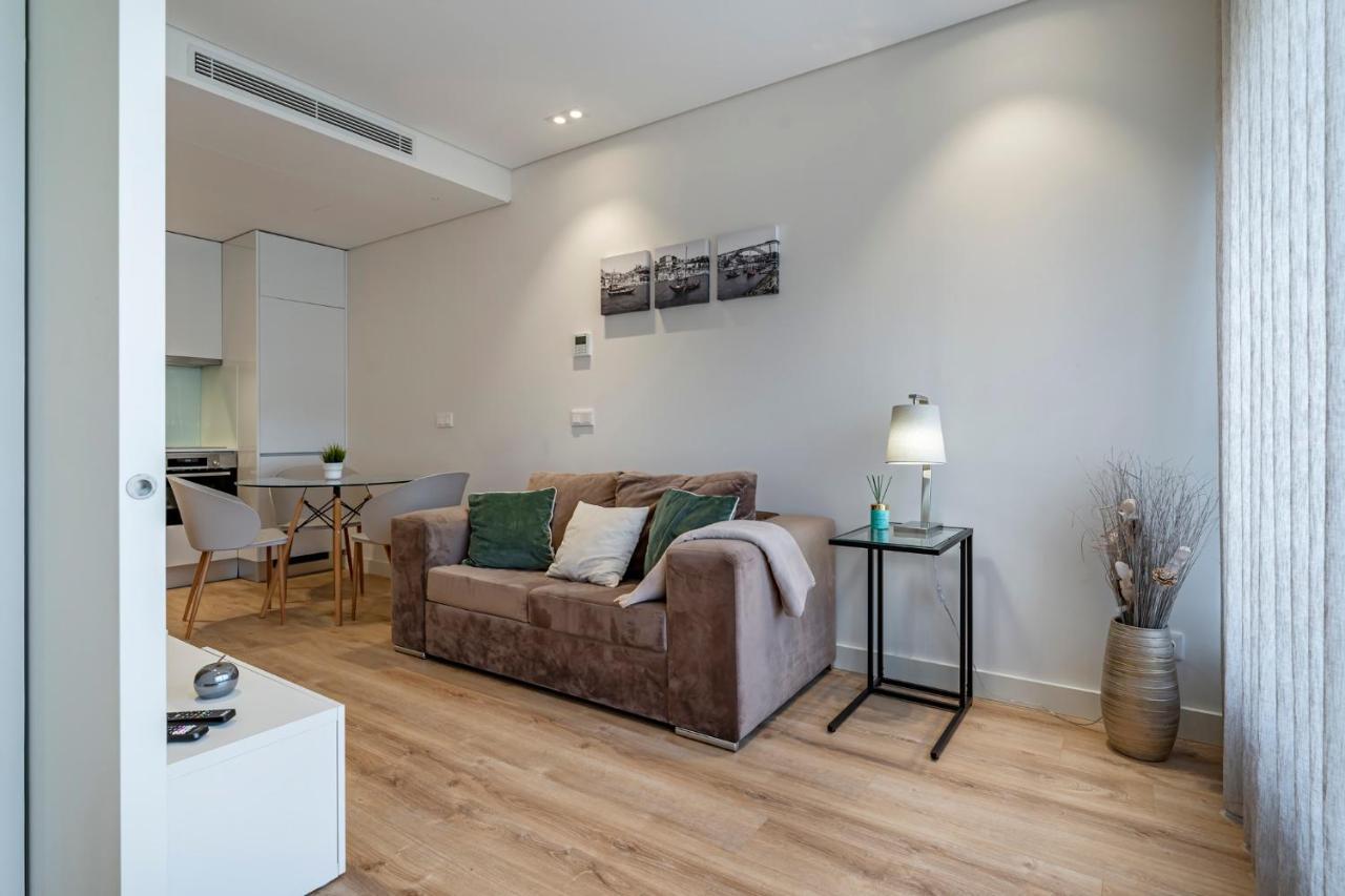 Appartamento Antas Park Flat With Pool OOporto Esterno foto